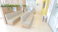 調剤薬局ツルハドラッグ戸畑区役所前店の待合スペース
