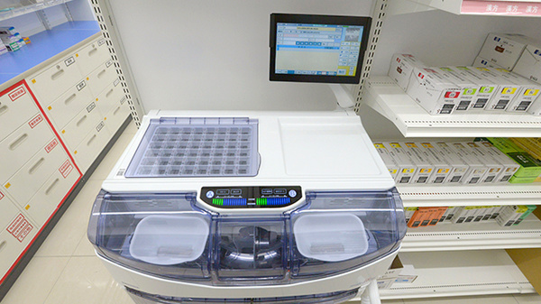 スギ薬局 蓮根店の調剤器具