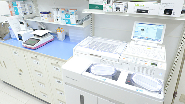 薬局くすりの福太郎　立花店の調剤器具
