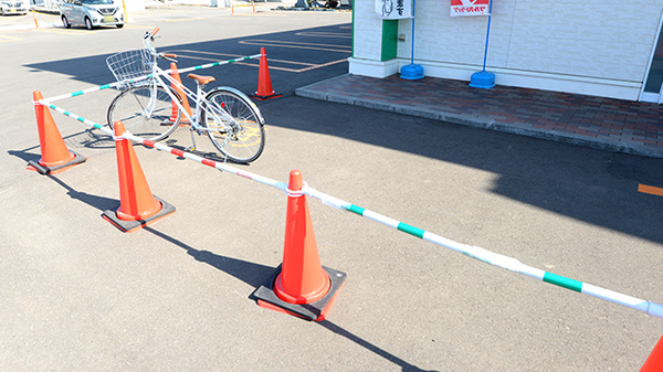 調剤薬局ツルハドラッグ旭川末広5条店の駐輪場