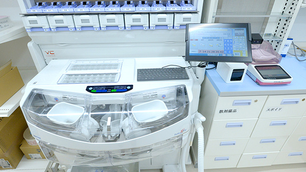 ウェルネス薬局　メディカルモール大庭店の調剤器具