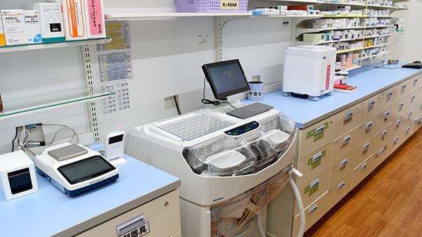 杏林堂薬局　竜洋店の調剤器具
