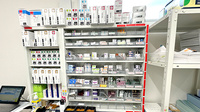 クルー薬局長町店の薬棚