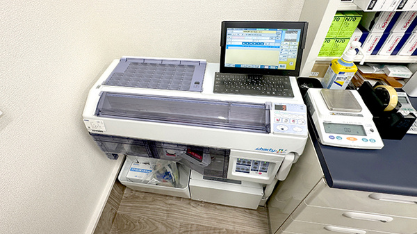 クルー薬局長町店の調剤器具