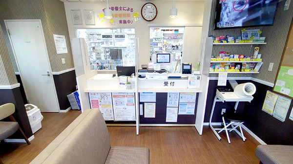 すみれ薬局の受付/カウンター