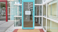 大信薬局千代パピオ店の入口