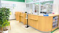 ドラッグセイムス膝折薬局の受付/カウンター