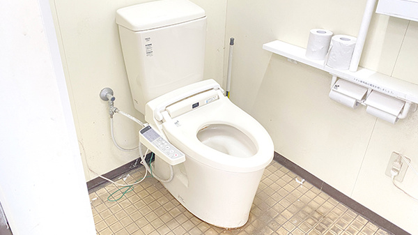 ドラッグセイムス膝折薬局のお手洗い