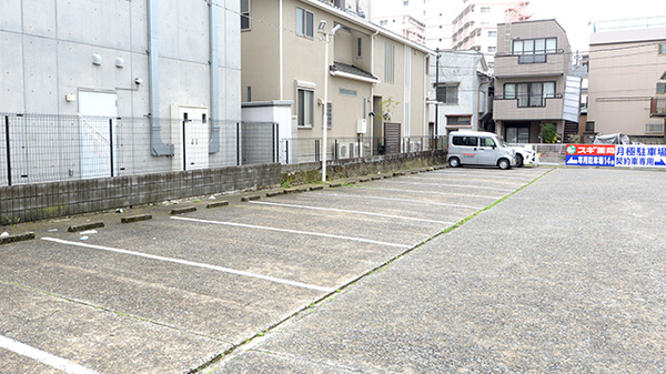 スギ薬局 東新小岩店の駐車場