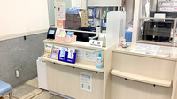 すず薬局柳原店の受付/カウンター