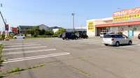 調剤薬局ツルハドラッグ外旭川店の駐車場