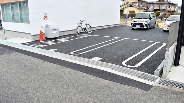 たんぽぽ薬局 草津店の駐車場