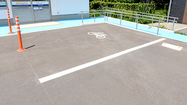 クオール薬局前橋南店の駐輪場