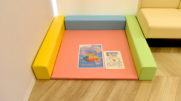 コクミン薬局　ボンラパス百道店のキッズ用設備