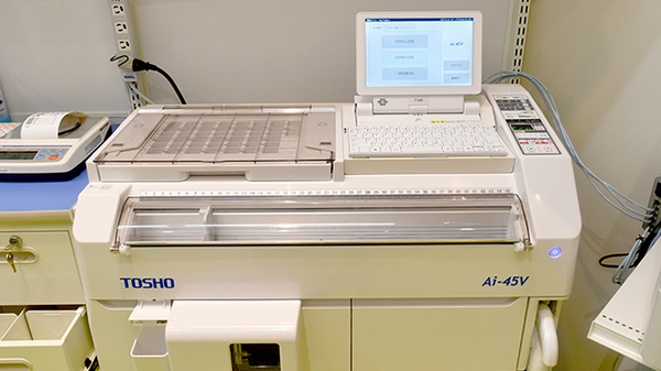 コクミン薬局　ボンラパス百道店の調剤器具