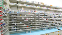 スギ薬局 久代店の薬棚