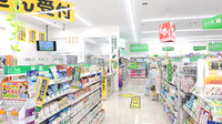 スギ薬局 下井草店の入口