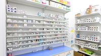 スギ薬局 厚木一番街店の薬棚