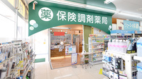 調剤薬局ツルハドラッグライズモール綾瀬店の入口