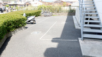 調剤薬局ツルハドラッグライズモール綾瀬店の駐輪場