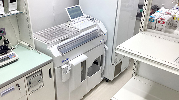 マルエ薬局吉井店の調剤器具