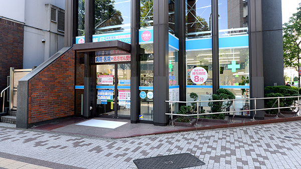 薬局日本メディカルシステム 武蔵境駅前店の外観