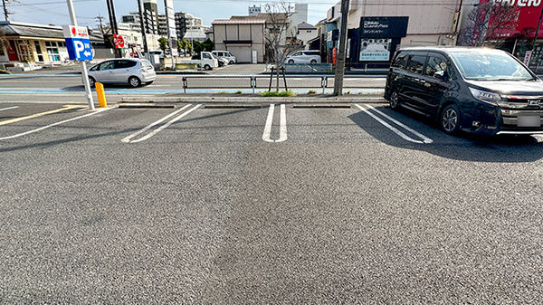 セキ薬局　東岩槻店の駐車場