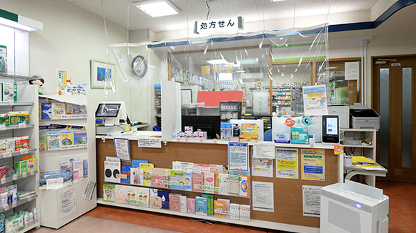 福江薬局本店の受付/カウンター