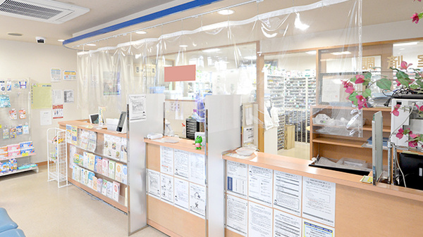 福江薬局濠前店の受付/カウンター