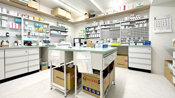 コスモファーマ茅野玉川薬局の調剤室