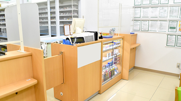 薬局スーパードラッグキリン下万呂西店の受付/カウンター