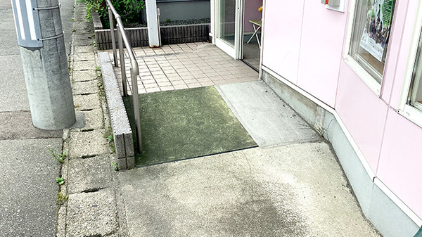 矢野薬局のバリアフリー設備