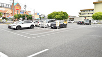 V･drug　宇治槇島薬局の駐車場