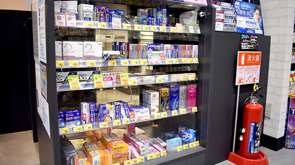薬局トモズ竹橋パレスサイド店の一般医薬品