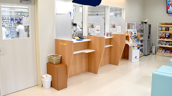 サンキュー薬局　両国橋店の受付/カウンター