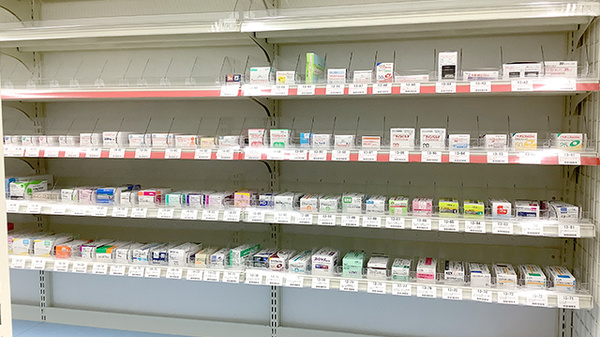 ドラッグセイムスゆりまち袖ケ浦駅前モール薬局の薬棚