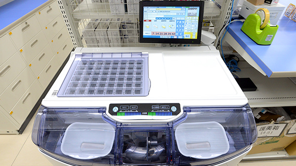 スギ薬局 八千代東店の調剤器具