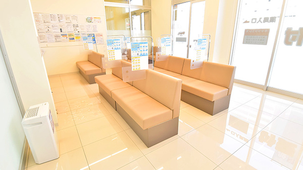 ウォンツ宇品西薬局の待合スペース