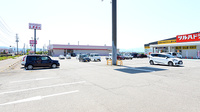 調剤薬局ツルハドラッグ余目店の駐車場