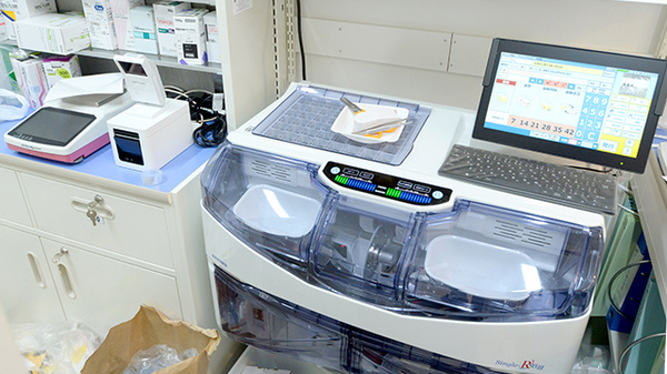 調剤薬局ツルハドラッグ成沢店の調剤器具