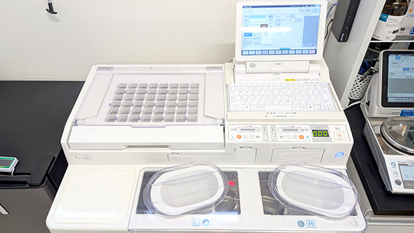 かえで薬局 角田店の調剤器具