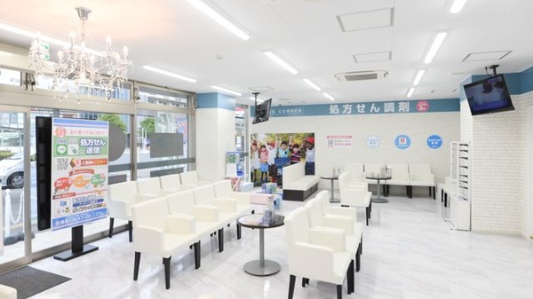 薬局日本メディカルシステム 久米川駅前店の待合スペース