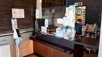 薬局トモズ酒折店の受付/カウンター