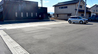 薬局トモズ酒折店の駐車場