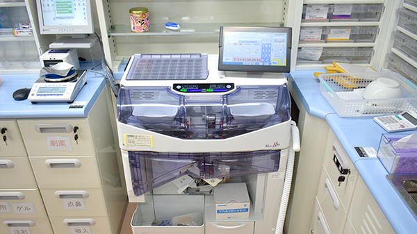 そうごう薬局 御薗橋店の調剤器具