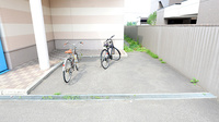 調剤薬局ツルハドラッグ手稲富丘店の駐輪場