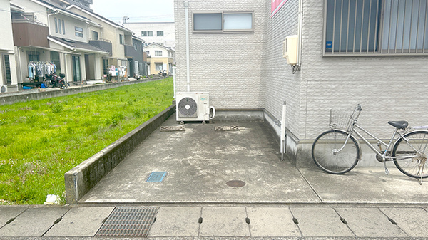 さくら薬局の駐車場