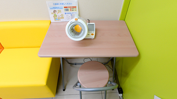 調剤薬局ツルハドラッグ仙台新田店の血圧計