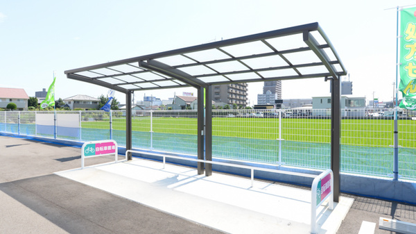 レデイ薬局　沖浜店の駐輪場