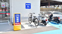 ウォンツ府中浜田薬局の駐輪場
